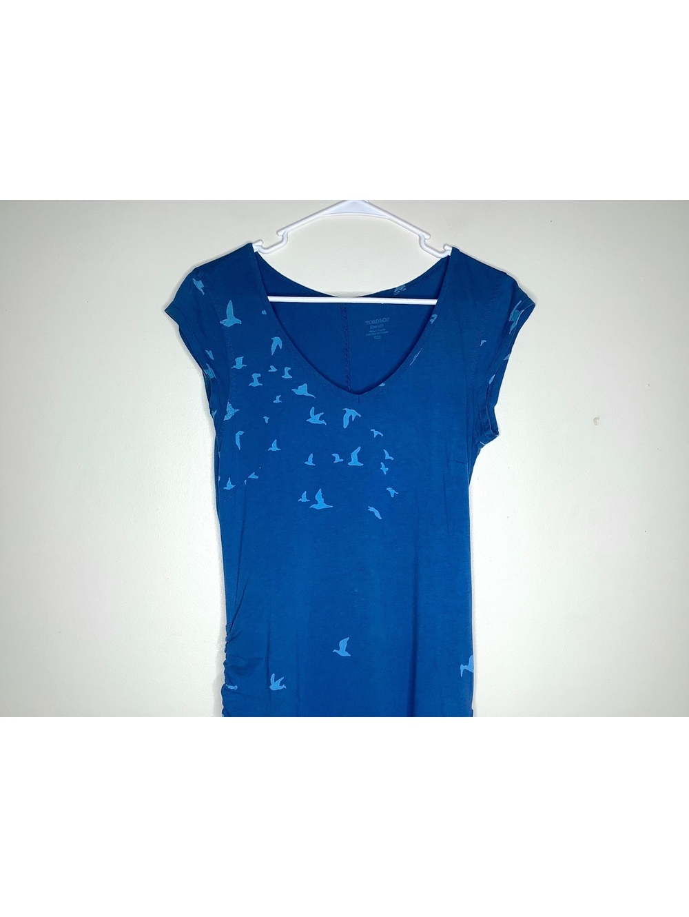 < Toad & Co. Muse Dress Blue Bird Design With Gathered Side Hem > - Picture 3 of 8